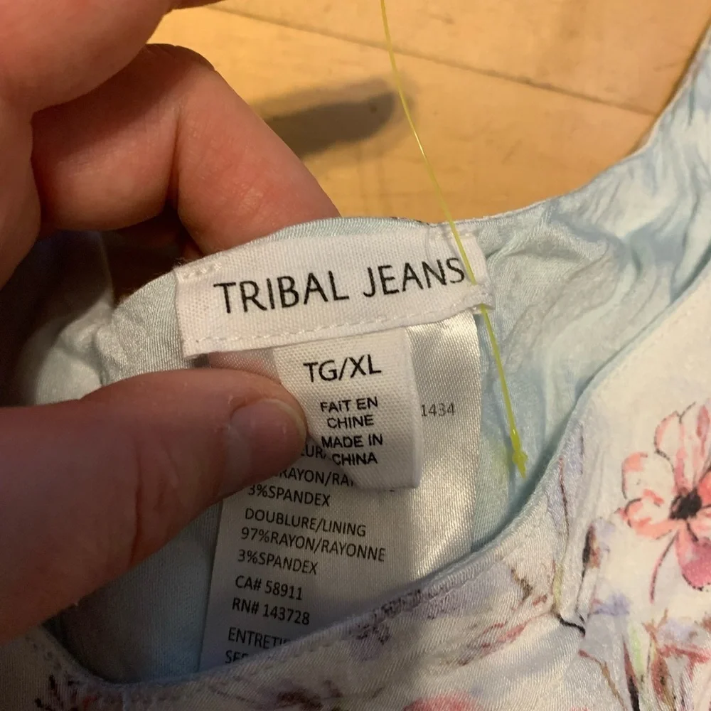 Tribal Jeans Floral Sleeveless Top - Pink and White - Picture 3 of 7